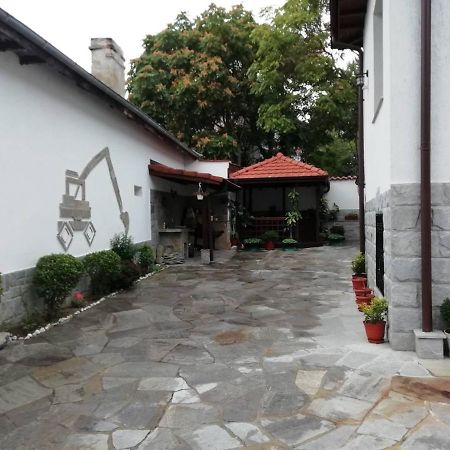 Къща В Центъра На Стрелча, Джакузи С Минерална Вода Exterior foto